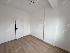 Apartament la cheie cu 2 camere decomandate si 2 balcoane in Sibiu - imagine 2