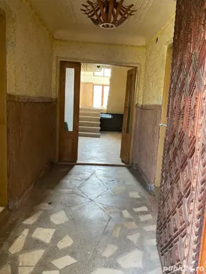 Casa de vanzare cu potential pentru afacere de familie - imagine 8