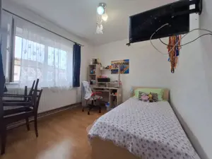 Apartament 2 camere, semidecomandat, 49 mp, zona Buziasului - imagine 3
