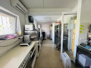 Afacere la cheie, laborator de cofetarie, zona Vivo - imagine 3 Afacere la cheie, laborator de cofetarie, zona Vivo - imagine 3