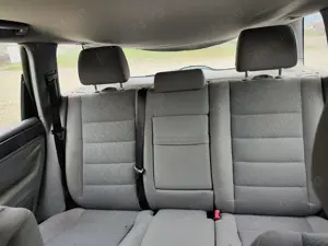 VW Touareg 2.5 Diesel an 2005 - imagine 3 VW Touareg 2.5 Diesel an 2005 - imagine 3