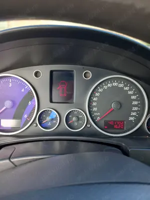 VW Touareg 2.5 Diesel an 2005 - imagine 8 VW Touareg 2.5 Diesel an 2005 - imagine 8