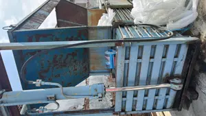 Presa de balotat deseuri carton, folie