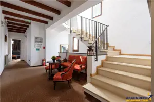 Pensiune cu restaurant, farmec aparte, concept italian, Central, Bran - imagine 7