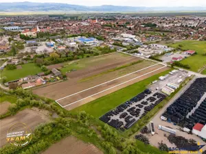 FILM! 5.000 mp teren, la marginea orasului Targu Secuiesc, aria industriala - imagine 3