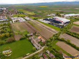 FILM! 5.000 mp teren, la marginea orasului Targu Secuiesc, aria industriala - imagine 5