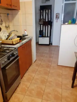 Vând apartament 2 camere decomandat - imagine 7