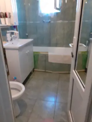 Vând apartament 2 camere decomandat - imagine 5