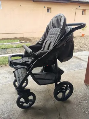 Vând cărucior 3 în 1 Krausman în stare foarte bună