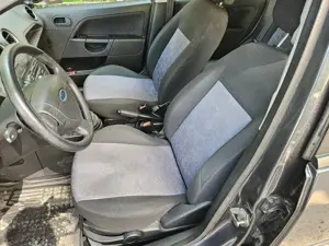 De vanzare Ford Fiesta 1.4 16 v 80 cp Duratec - imagine 9