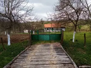 Casa din caramida cu teren la tara