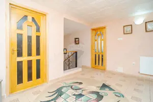 Casă / Vilă de Vânzare 200mp Teren 870mp Str. Soarelui - Valea Lupului - imagine 14