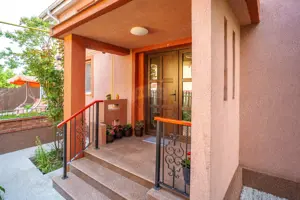 Casă / Vilă de Vânzare 200mp Teren 870mp Str. Soarelui - Valea Lupului - imagine 3