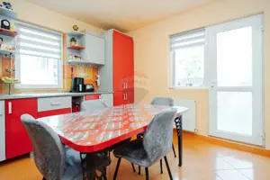 Casă / Vilă de Vânzare 200mp Teren 870mp Str. Soarelui - Valea Lupului - imagine 9