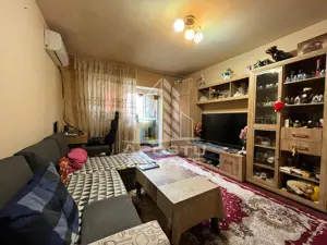 Apartament cu 3 camere, semidecomandat, etaj intermediar, Dambovita - imagine 2
