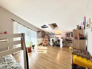 Casa individuala cu 5 camere pe 3 nivele, in Sanandrei - imagine 6