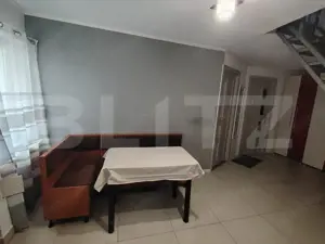 Apartament 3 camere, 48 mp | Etaj 3 | Curte comună și parcare. - imagine 5