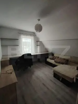 Apartament 3 camere, 48 mp | Etaj 3 | Curte comună și parcare. - imagine 3