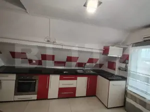 Apartament 3 camere, 48 mp | Etaj 3 | Curte comună și parcare. - imagine 6