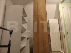 Apartament 3 camere, 48 mp | Etaj 3 | Curte comună și parcare. - imagine 10