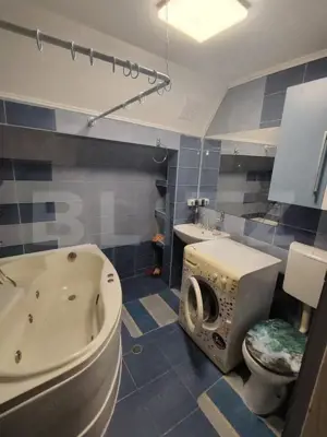 Apartament 3 camere, 48 mp | Etaj 3 | Curte comună și parcare. - imagine 9