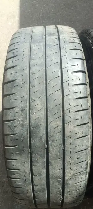 Vând 4 cauciucuri 225/65/R16C MICHELIN. - imagine 4