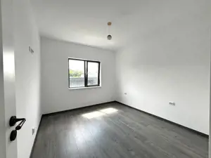 Super pret - Casa individuala cu 4 camere - Sanmihaiu Roman - imagine 4