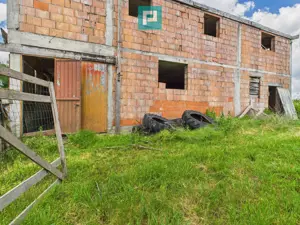 Casă mare, la rosu cu teren generos în Șimand - imagine 5