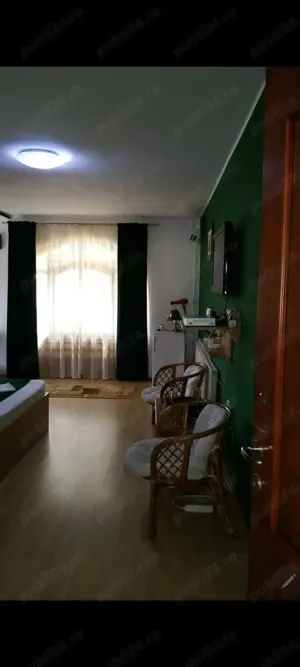 Vilă, pensiune lângă plajă. Mamaia nord. Str D14 Nr.7A. 11 camere, dotată pentru cazare.  - imagine 9