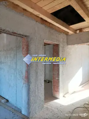 Casa noua de vanzare in Alba Iulia cu 4 camere semifinisata cu apa gaz curent - imagine 8