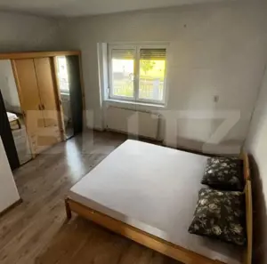 Casă de vanzare, cu 3 camere, 100 mp, zona Burdea