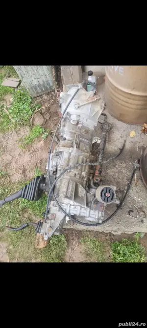 cutie cu tot cu reductor de Suzuchi Vitara an 1997 - imagine 4