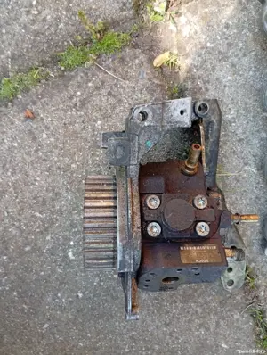 pompă înaltă presiune Ford focus 1,6d - imagine 2