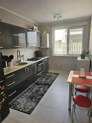 Dumbravita - 2 Camere - Bucatarie inchisa - 2 Locuri de parcare - Etaj intermediar