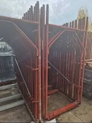 Inchiriez schela metalica + popi constructie