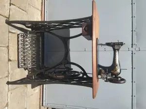 Vând mașină de cusut SINGER - imagine 2