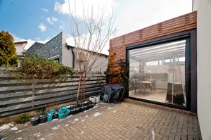 Casa moderna amplasata langa Metro! La cheie! - imagine 3