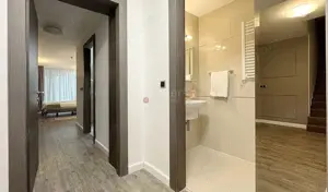 Apartament ce ofera  acces catre 2 terase generoase - imagine 15