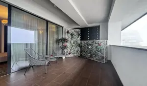 Priveliste spre masivul Postavarul - imagine 10