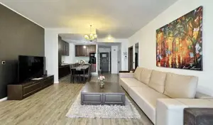 Priveliste spre masivul Postavarul - imagine 3