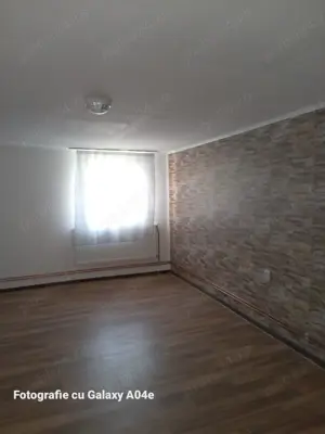 Casa langa Valenii de Munte - imagine 4