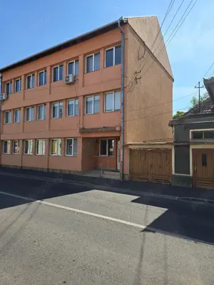 Dau in chirie Cladire birouri, ultracentral D+P+2E, 150mp pe nivel, SC tot-636 mp Inc oras , rampa,  - imagine 3