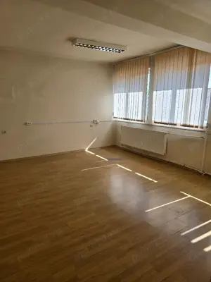 Dau in chirie Cladire birouri, ultracentral D+P+2E, 150mp pe nivel, SC tot-636 mp Inc oras , rampa,  - imagine 17