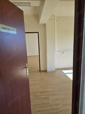 Dau in chirie Cladire birouri, ultracentral D+P+2E, 150mp pe nivel, SC tot-636 mp Inc oras , rampa,  - imagine 19