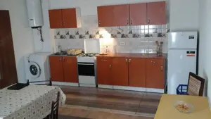Apartament cu 2 camere la casa in Cristian