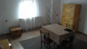 Apartament cu 2 camere la casa in Cristian - imagine 3