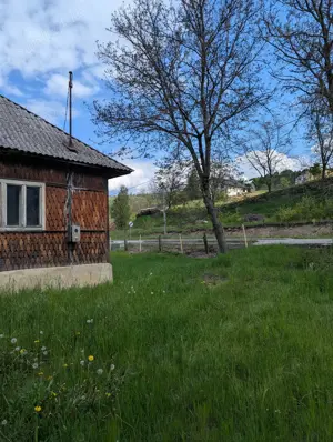 Vând casă și teren in comuna Moisei langa drumul principal DN 18 - imagine 6