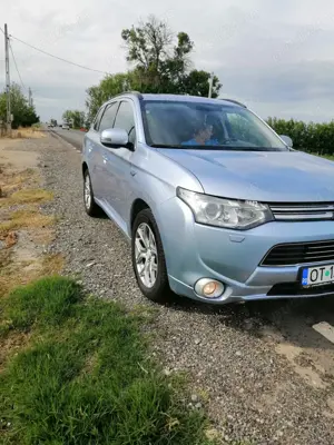 Mitsubishi Pehv 2014