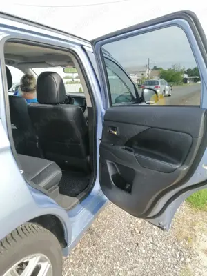 Mitsubishi Pehv 2014 - imagine 2