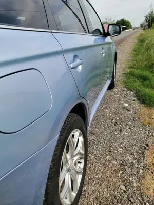 Mitsubishi Pehv 2014 - imagine 7